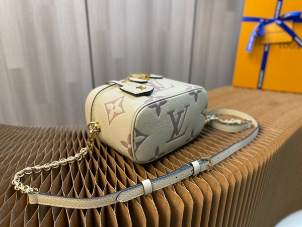 ルイヴィトンバッグ内部構造